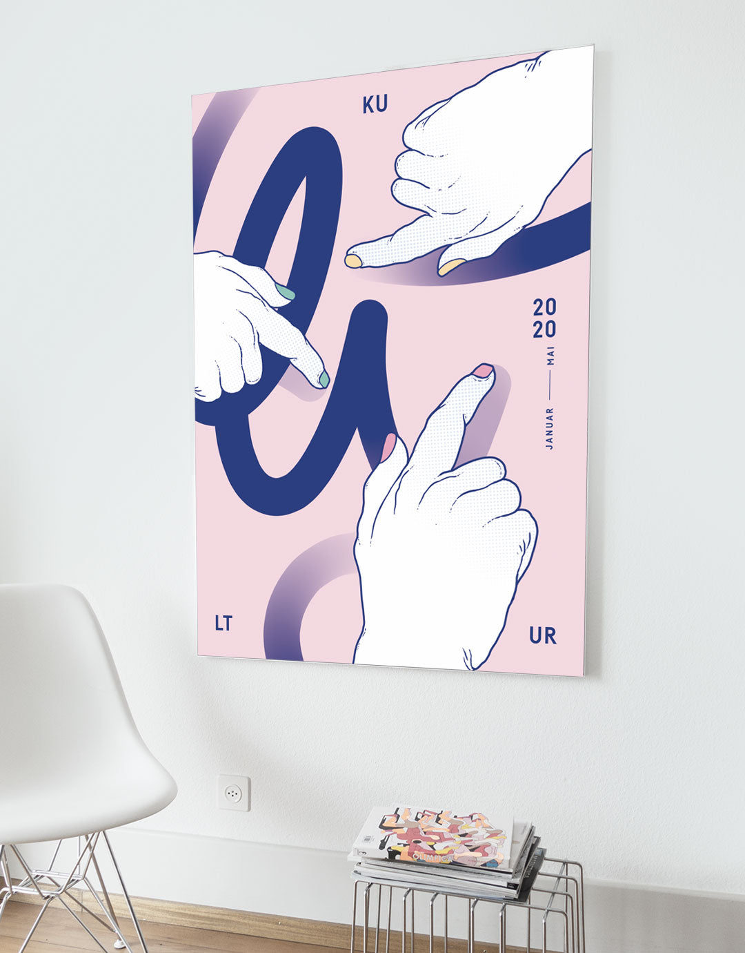 Plakat mit einer lebhaften und spielerischen grafischen Darstellung von drei Händen. Die dynamische Farbgestaltung und verspielten Schriftzüge betonen das Thema des Spielens und der Kreativität. Ideal für Kunstliebhaber, die Freude und Unbeschwertheit in der Kunst suchen.